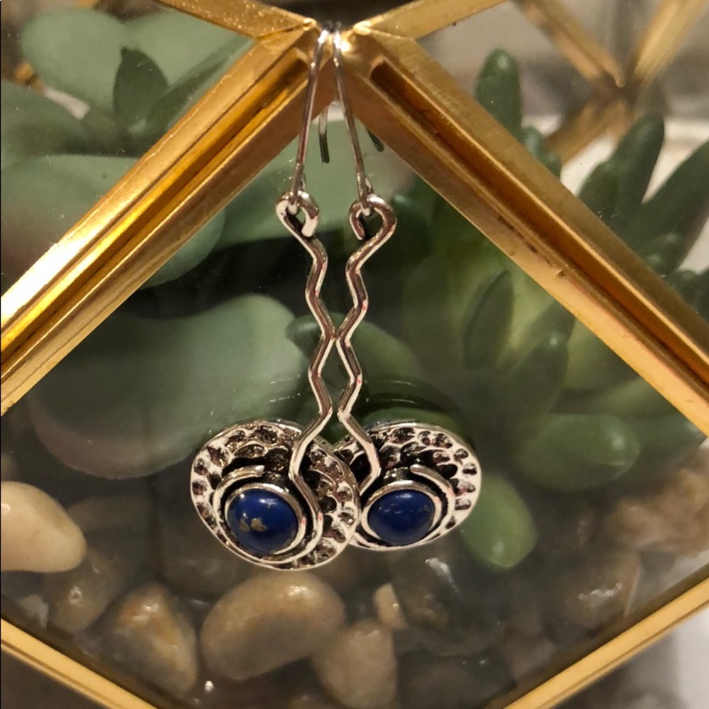 Silver lapis lazuli look dangle earrings